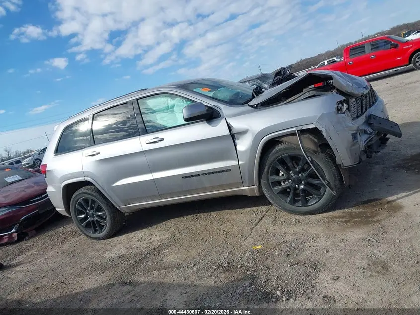 2019 JEEP GRAND CHEROKEE ALTITUDE 4X2