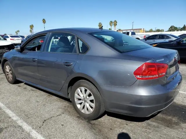 2013 VOLKSWAGEN PASSAT S  