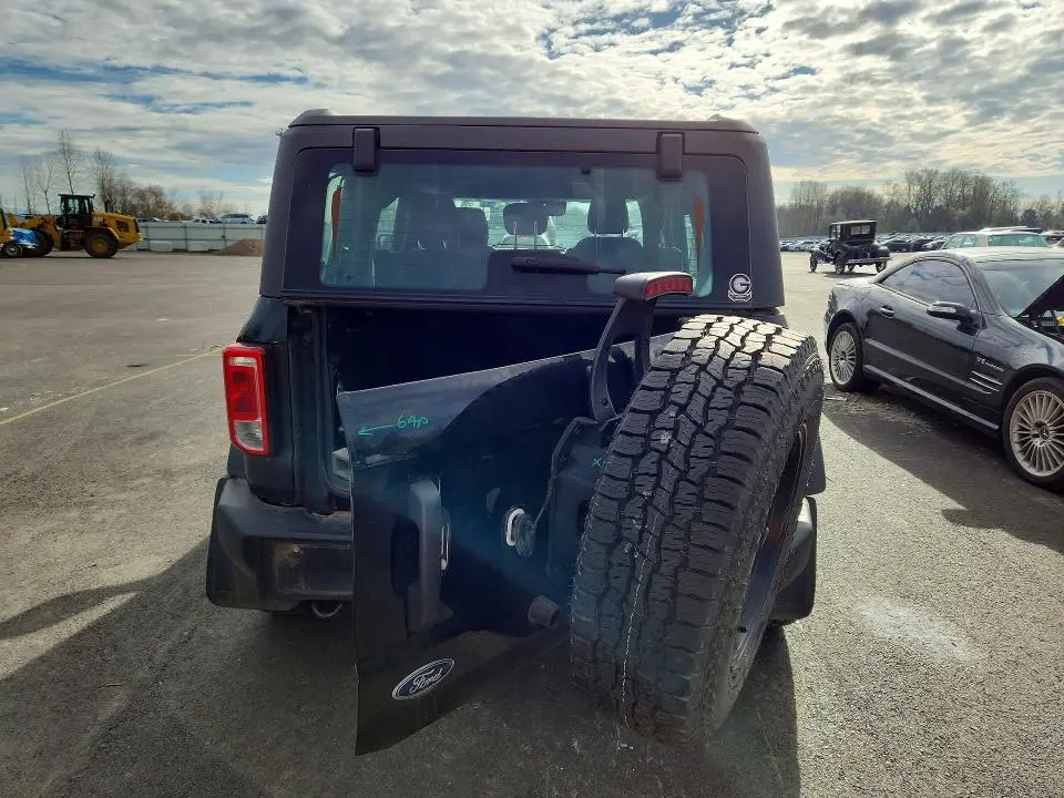 2022 FORD BRONCO BASE  