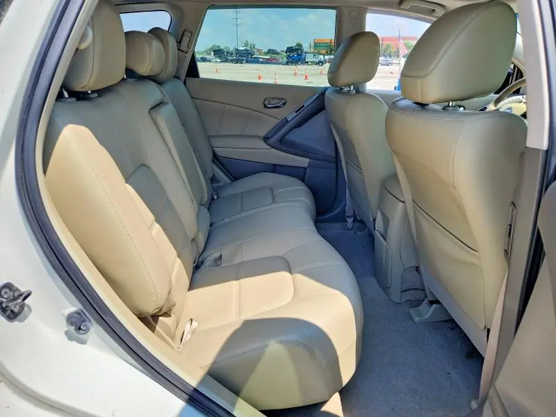 2012 NISSAN MURANO S  