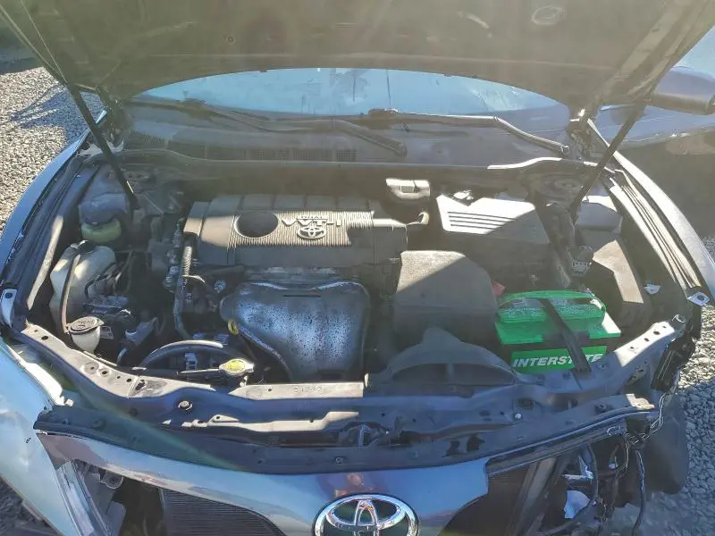 2010 TOYOTA CAMRY BASE  