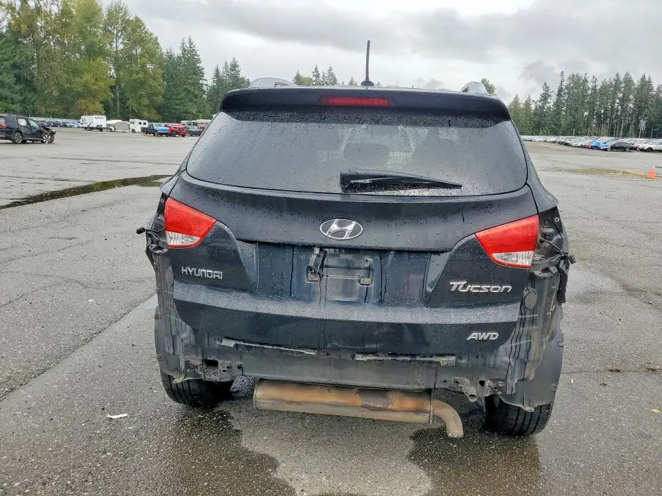 2010 HYUNDAI TUCSON GLS  