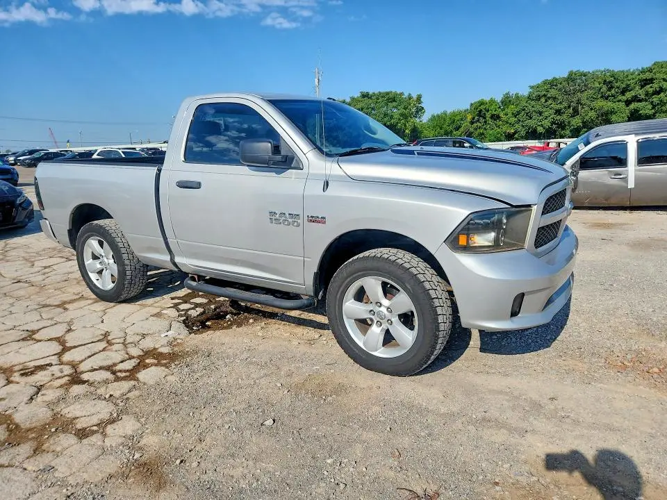 2014 RAM 1500 ST  