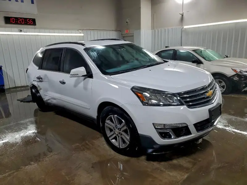 2016 CHEVROLET TRAVERSE LT  