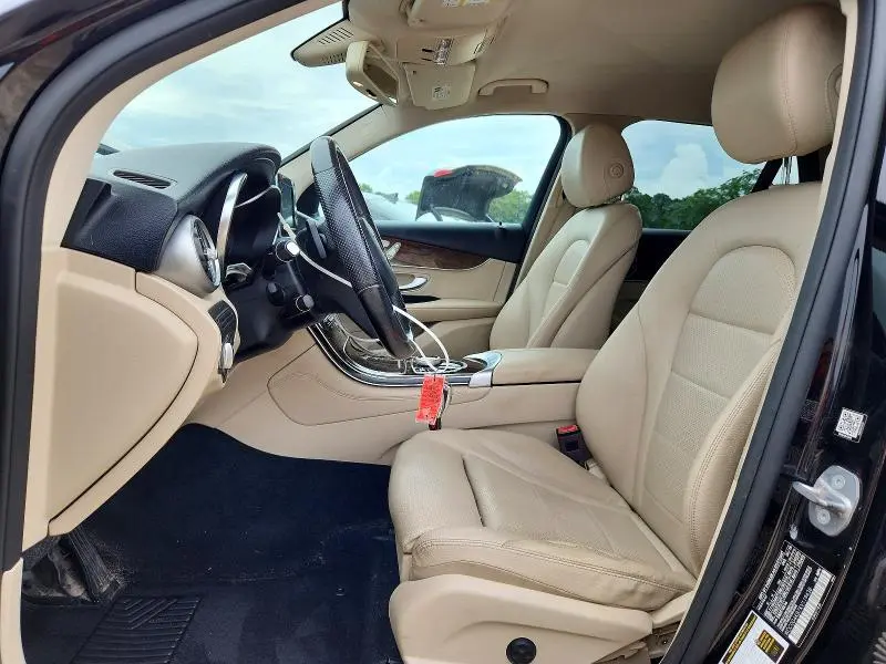 2019 MERCEDES-BENZ GLC 300 4MATIC  