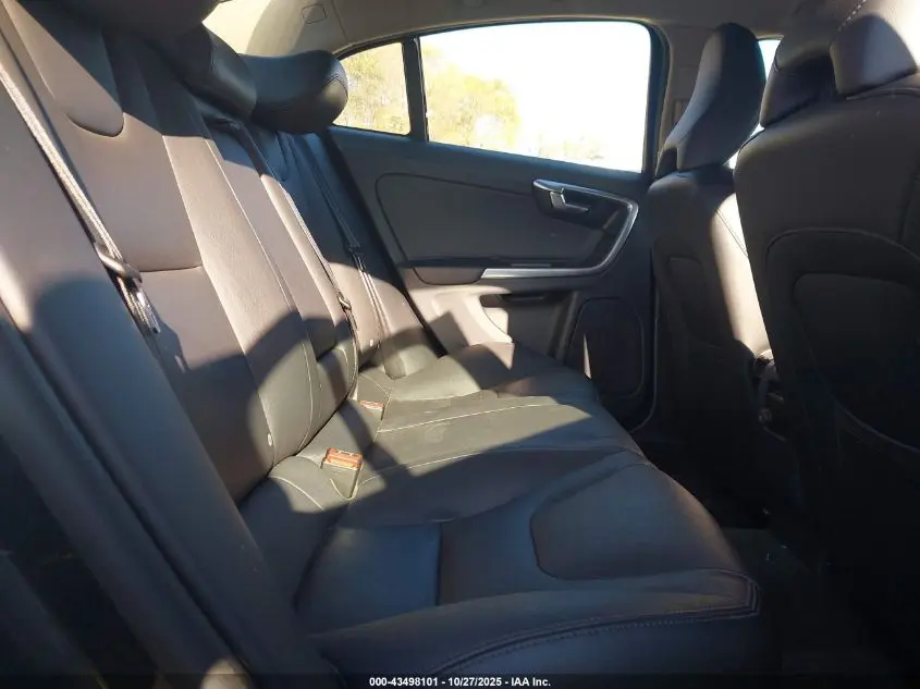 2015 VOLVO S60 T5 PREMIER