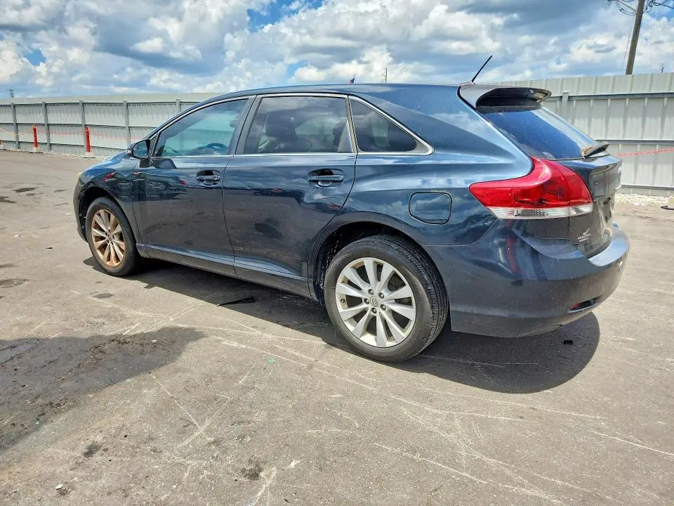 2015 TOYOTA VENZA LE  