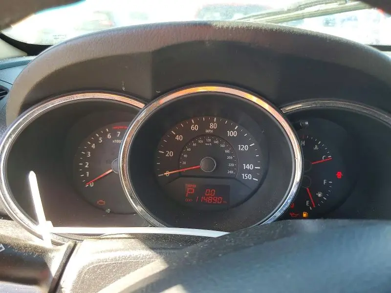 2011 KIA SORENTO LX  