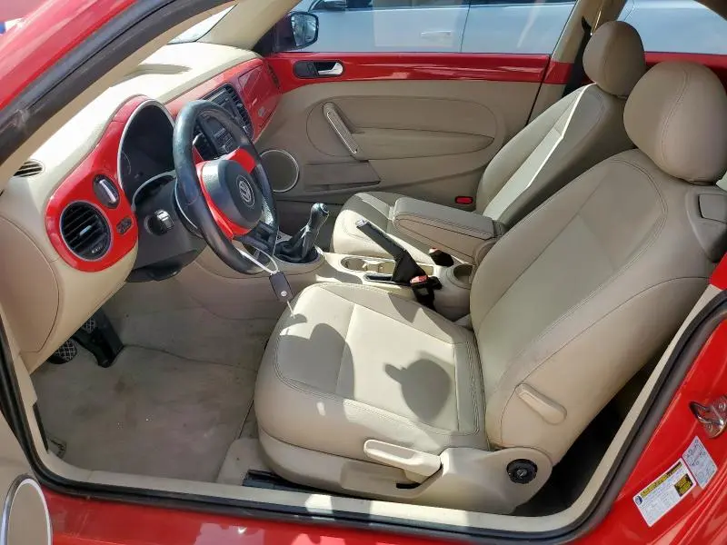 2013 VOLKSWAGEN BEETLE   