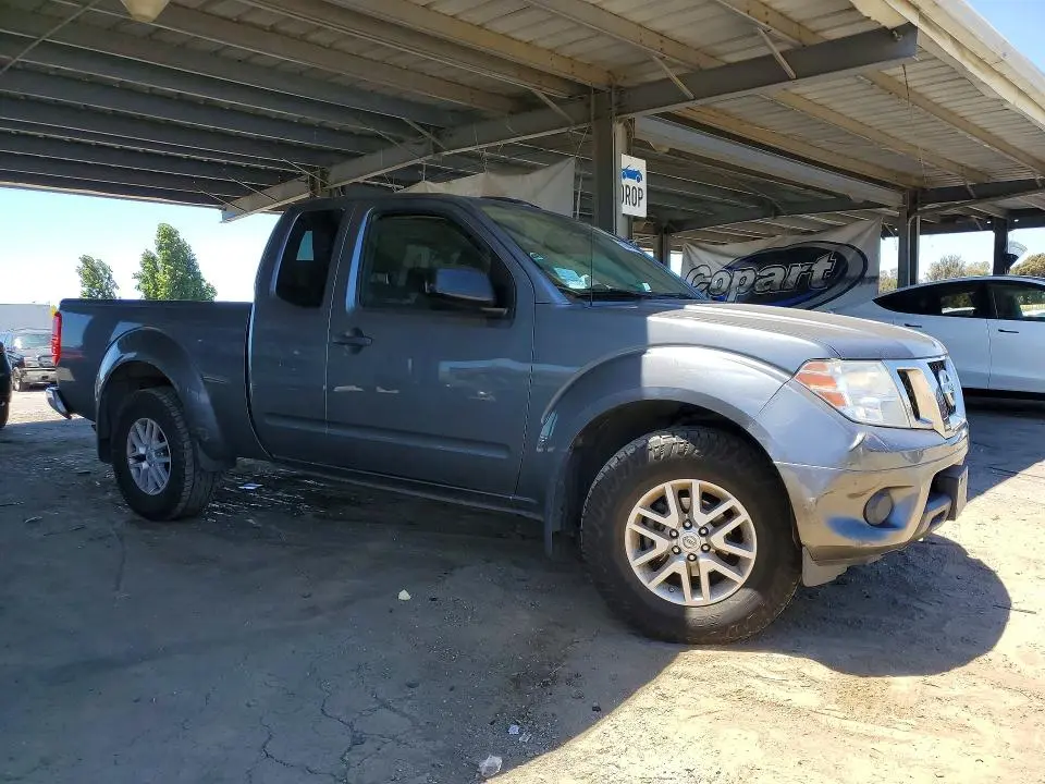 2018 NISSAN FRONTIER SV  