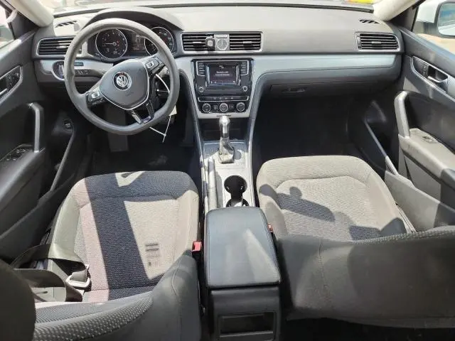 2017 VOLKSWAGEN PASSAT S  