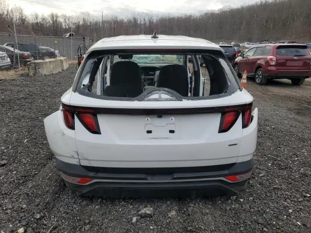 2022 HYUNDAI TUCSON SE  