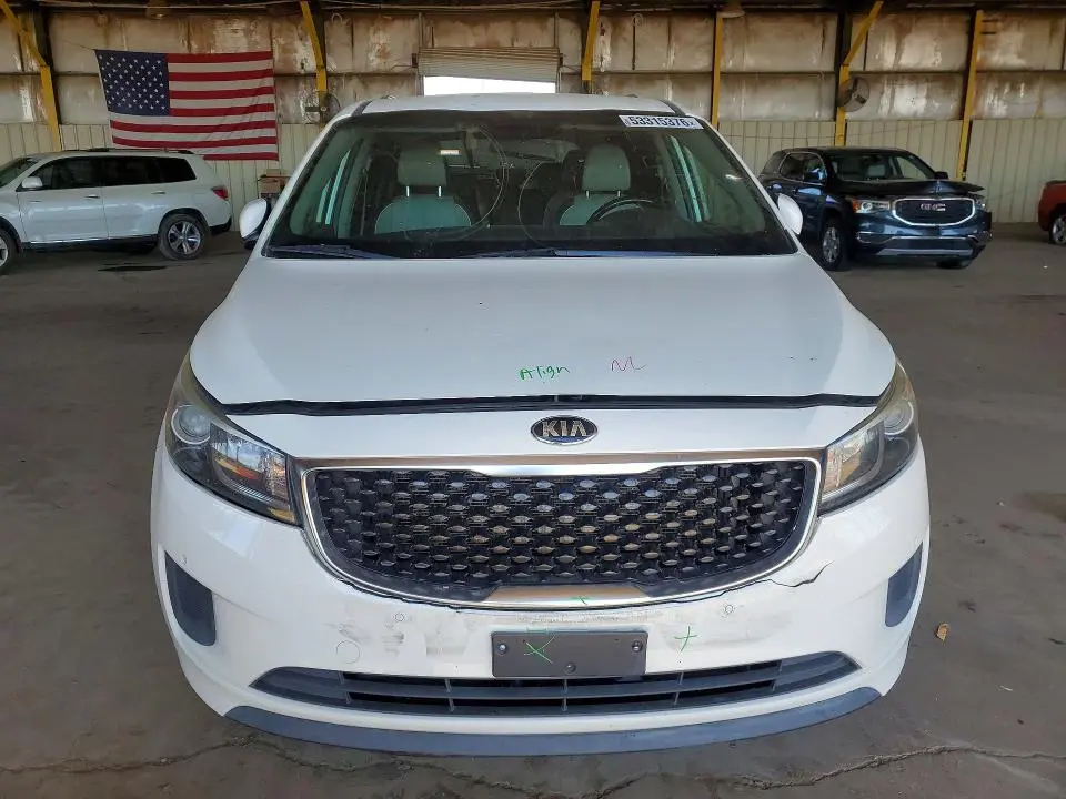 2017 KIA SEDONA LX  