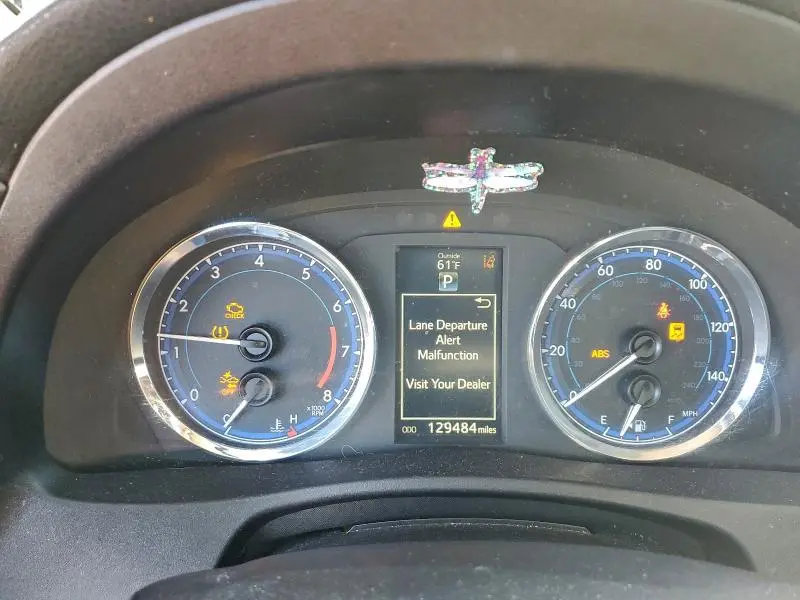 2017 TOYOTA COROLLA SE  
