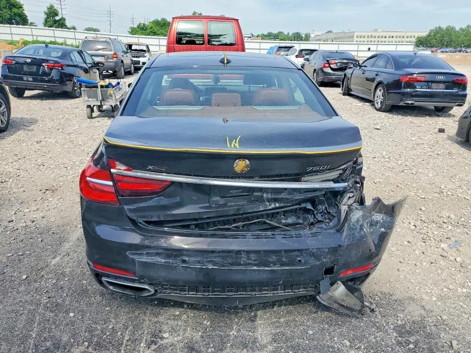 2016 BMW 750 XI  