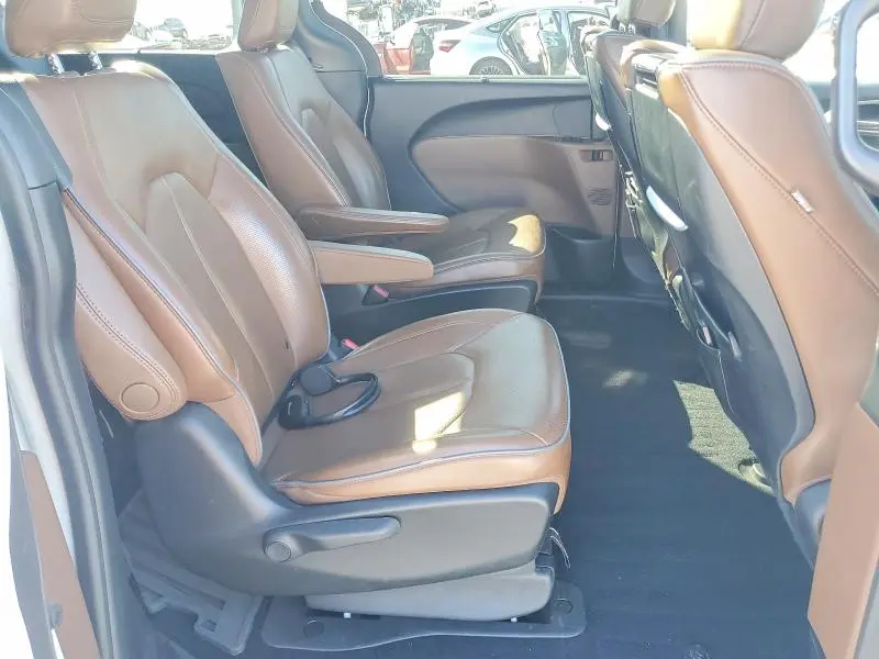 2021 CHRYSLER PACIFICA HYBRID LIMITED  