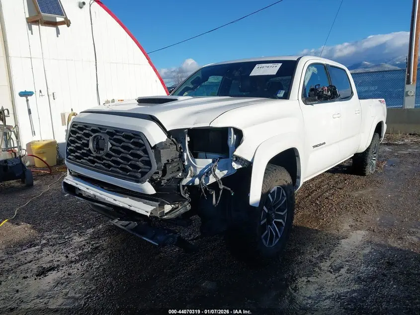 2020 TOYOTA TACOMA 4WD TRD SPORT
