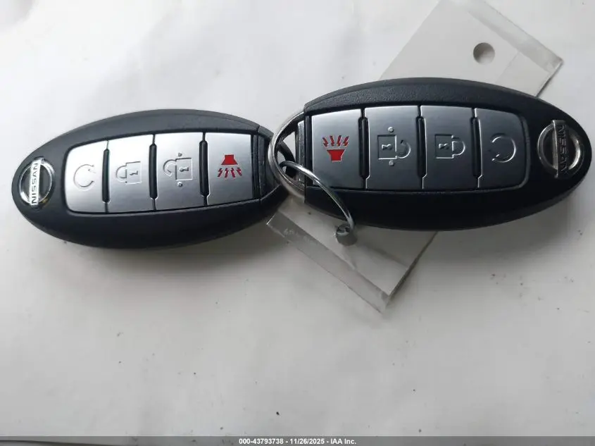 2017 NISSAN ROGUE SV