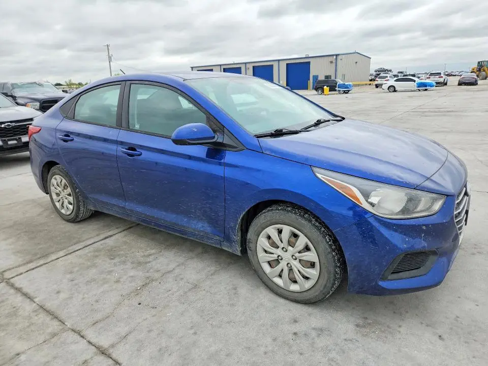 2021 HYUNDAI ACCENT SE  
