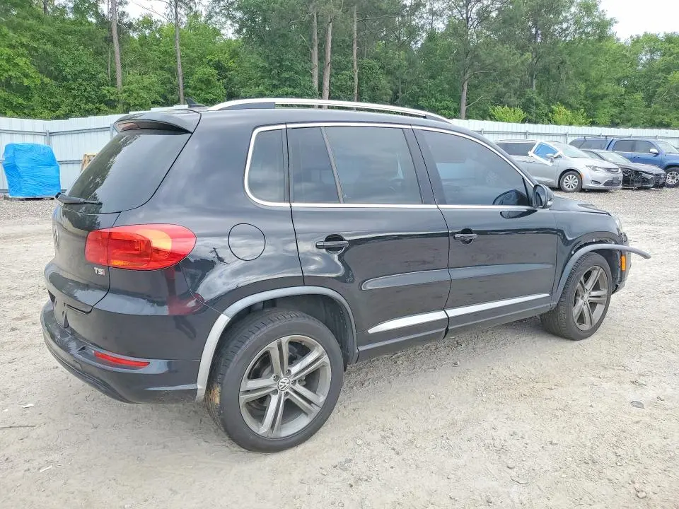2017 VOLKSWAGEN TIGUAN   