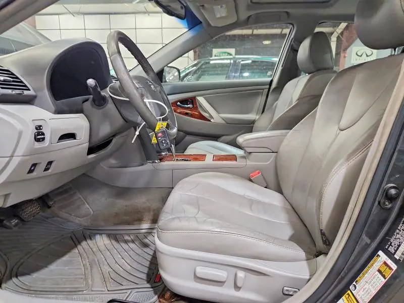 2011 TOYOTA CAMRY HYBRID  