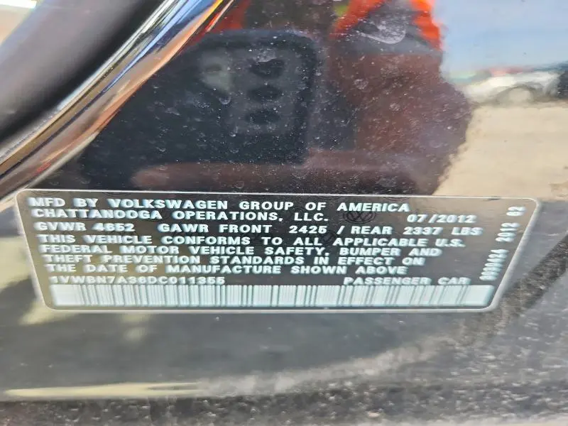 2013 VOLKSWAGEN PASSAT SE  