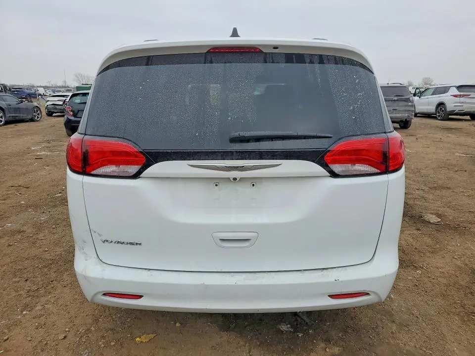 2021 CHRYSLER VOYAGER LXI  