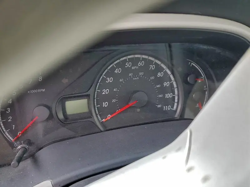 2013 TOYOTA SIENNA LE  