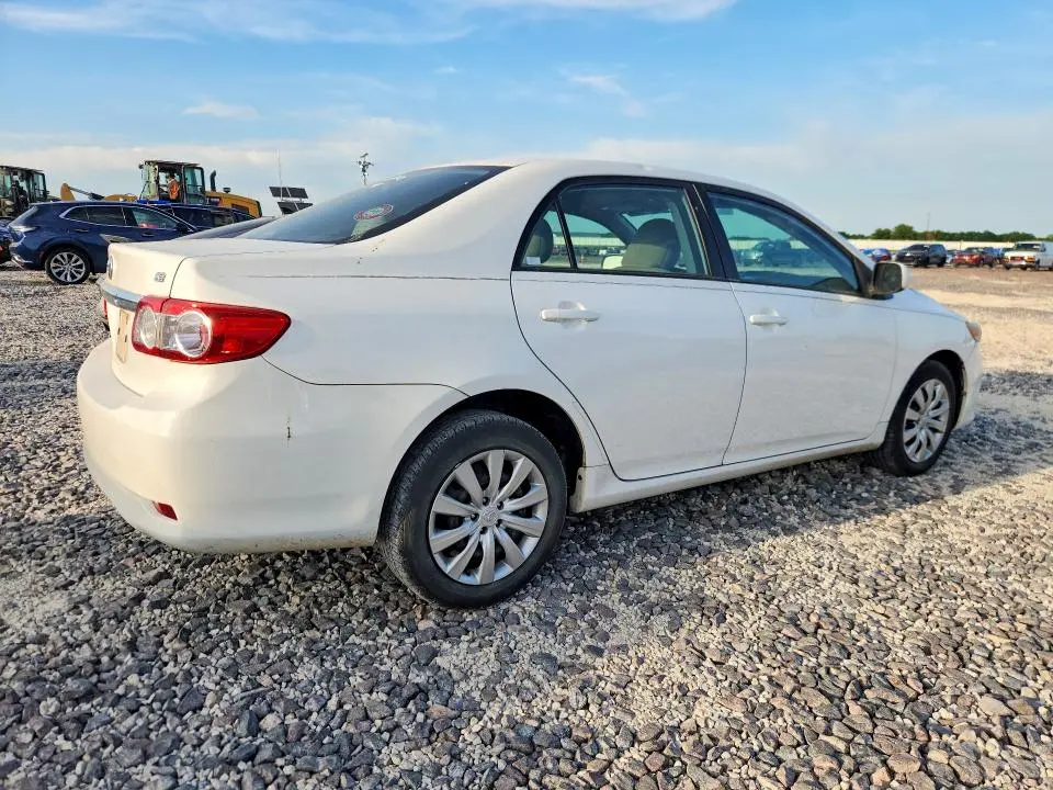 2012 TOYOTA COROLLA LE  