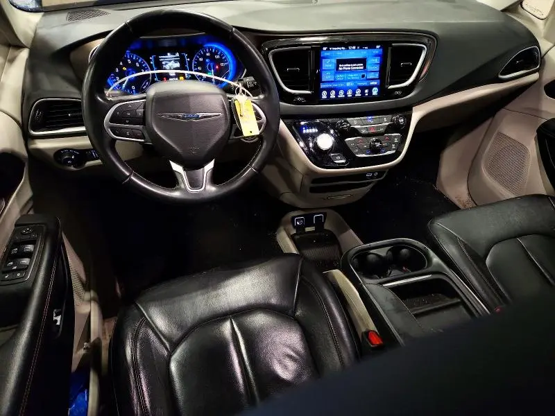 2017 CHRYSLER PACIFICA TOURING L  