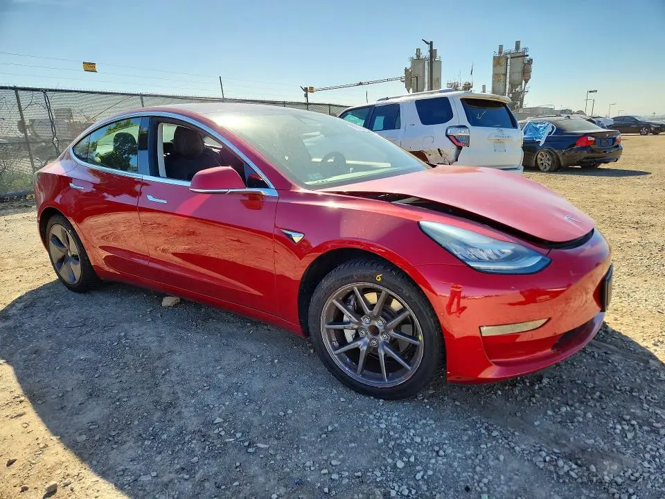 2018 TESLA MODEL 3   