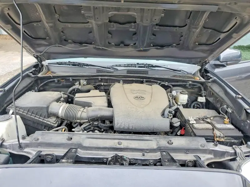 2021 TOYOTA TACOMA SR5 V6  