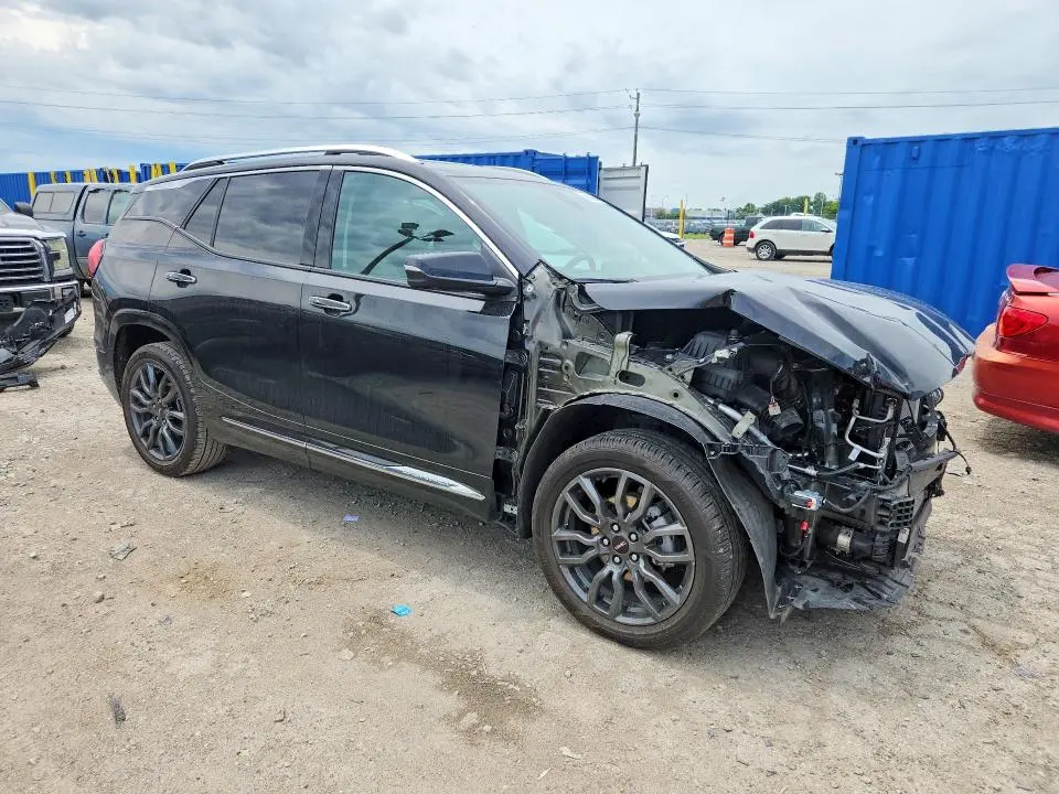 2024 GMC TERRAIN DENALI  