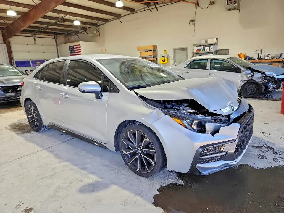 2020 TOYOTA COROLLA SE  