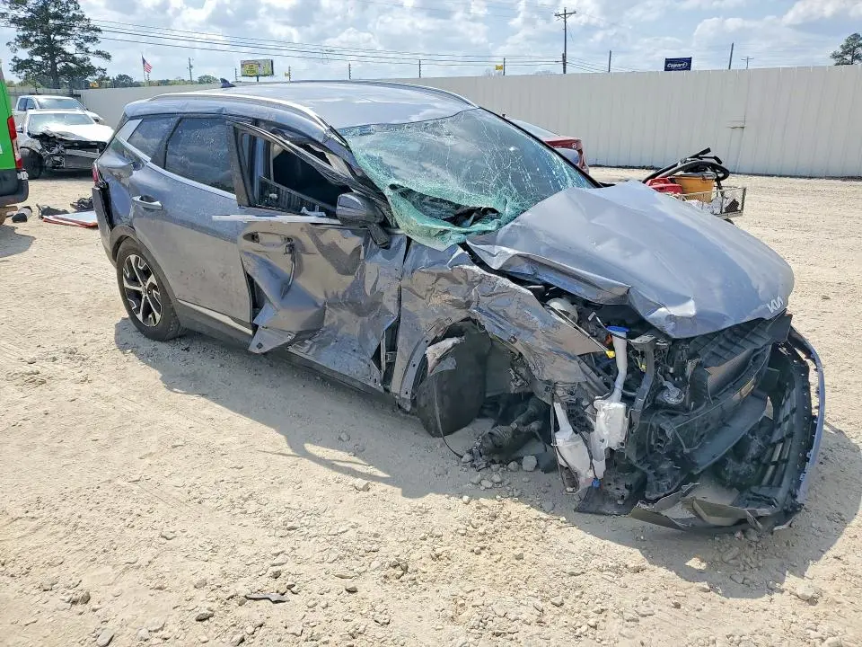 2023 KIA SPORTAGE EX  