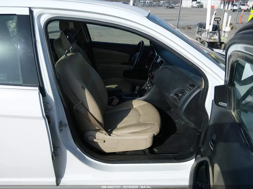 2013 CHRYSLER 200 LIMITED