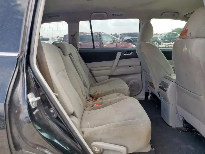 2013 TOYOTA HIGHLANDER BASE  