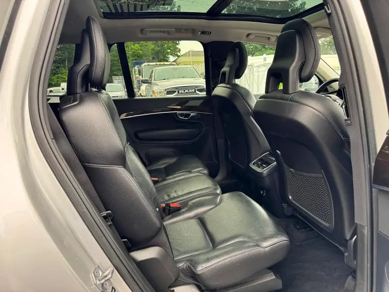 2016 VOLVO XC90 T6  