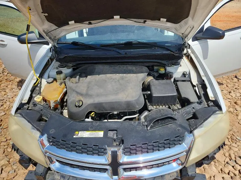 2013 DODGE AVENGER SE  