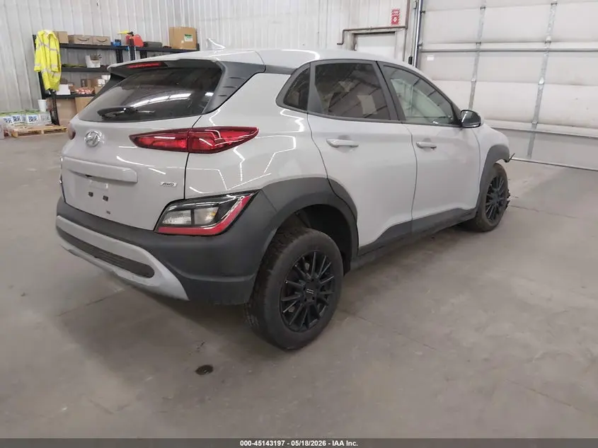 2022 HYUNDAI KONA SE