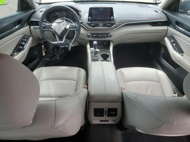 2022 NISSAN ALTIMA SL  