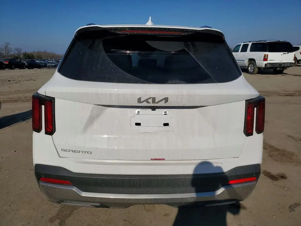 2025 KIA SORENTO S  