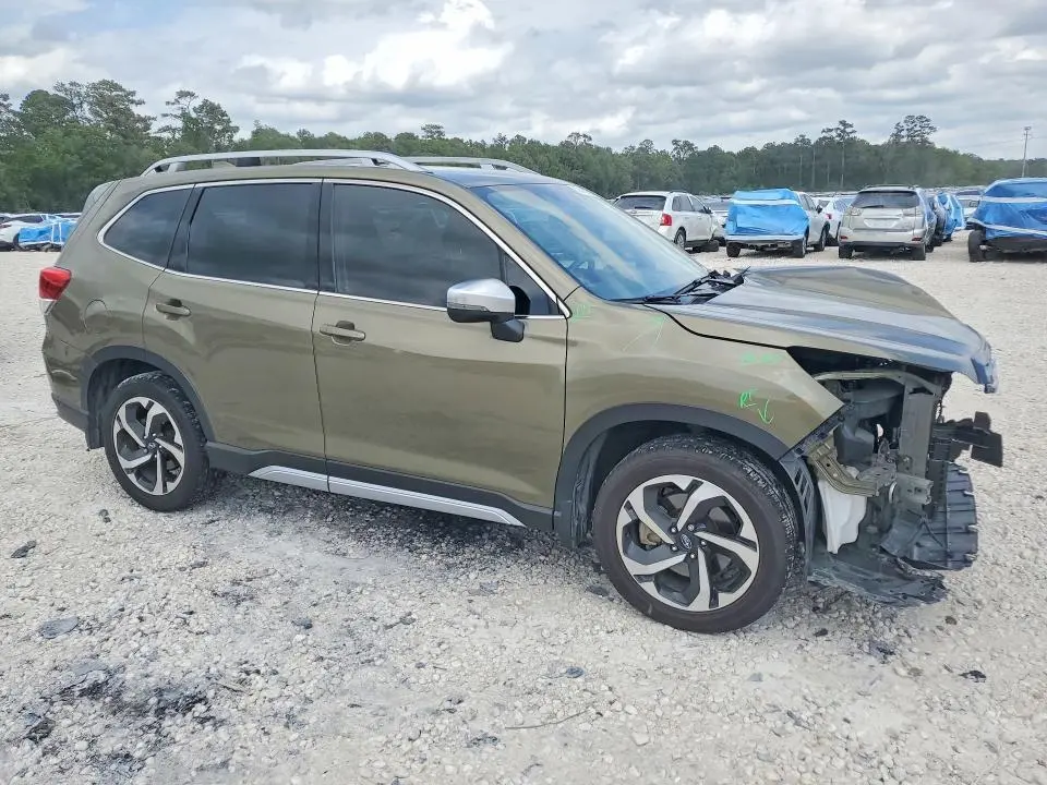 2022 SUBARU FORESTER TOURING  