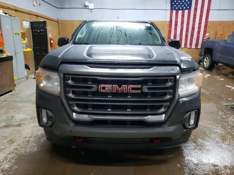 2022 GMC CANYON AT4  