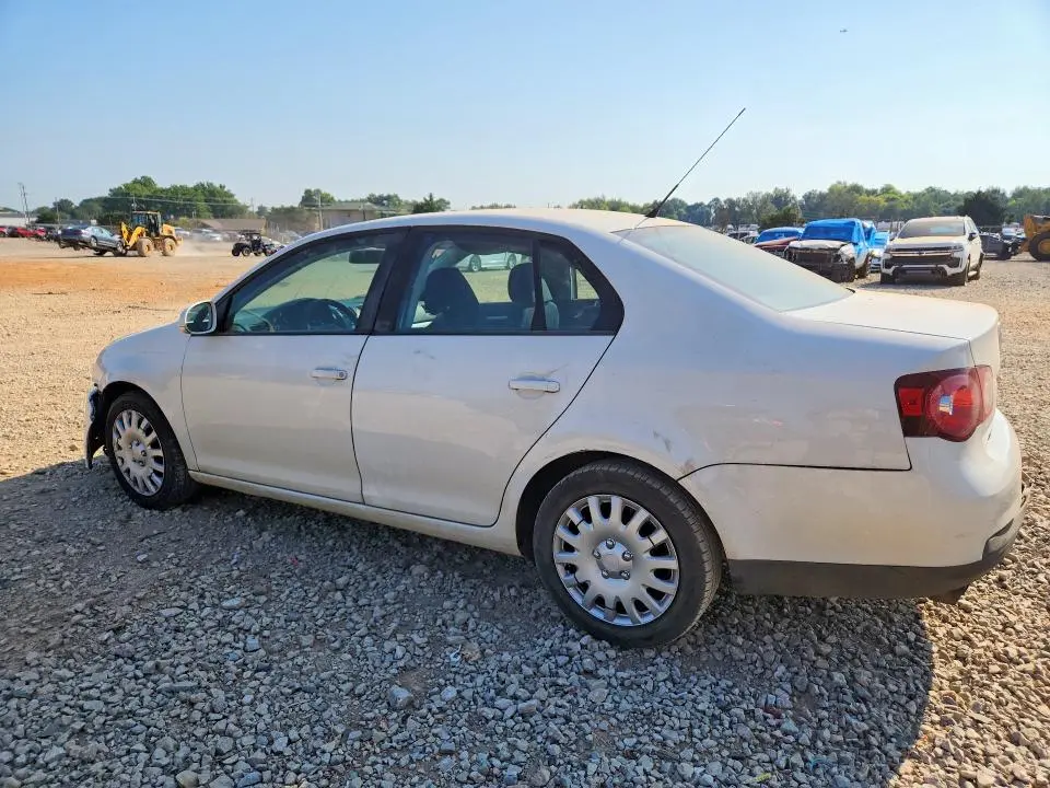 2010 VOLKSWAGEN JETTA S  