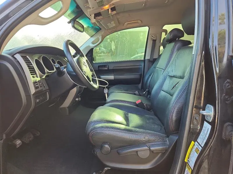 2013 TOYOTA TUNDRA CREWMAX SR5  