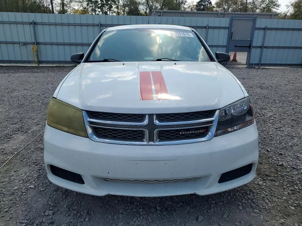 2013 DODGE AVENGER SE  