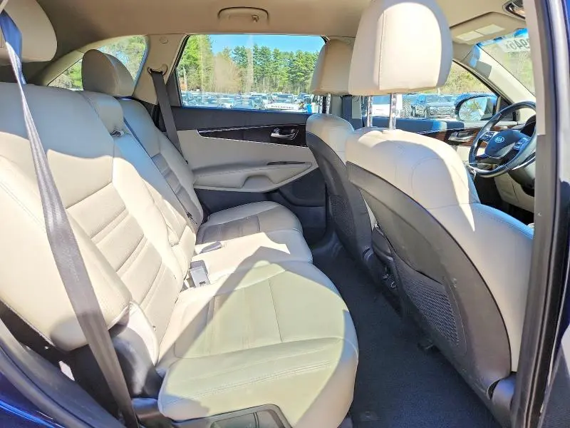 2019 KIA SORENTO EX V6  