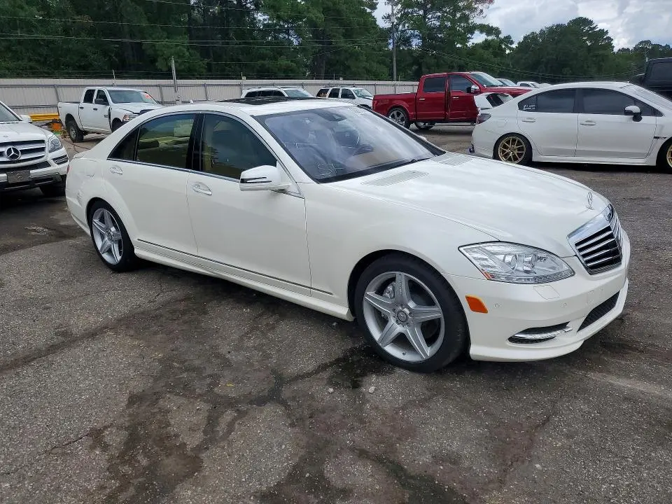2010 MERCEDES-BENZ S 550  