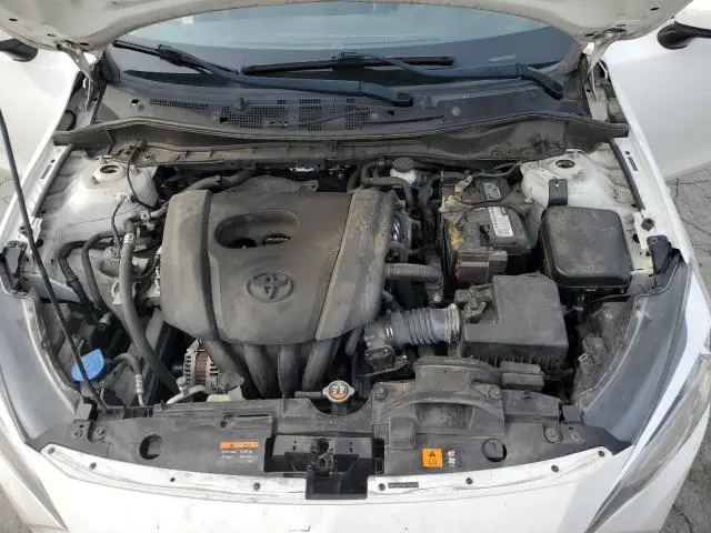 2019 TOYOTA YARIS L  